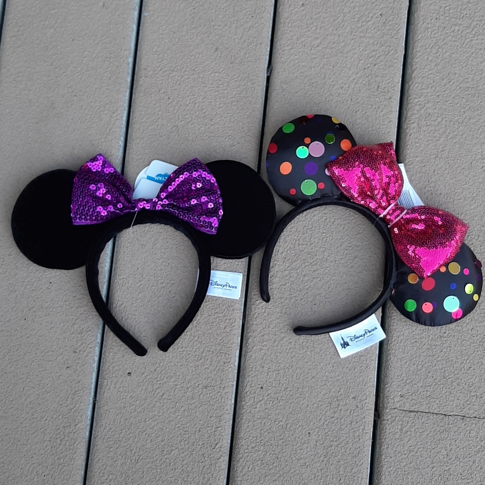 Disney Parks Minnie ears NWT